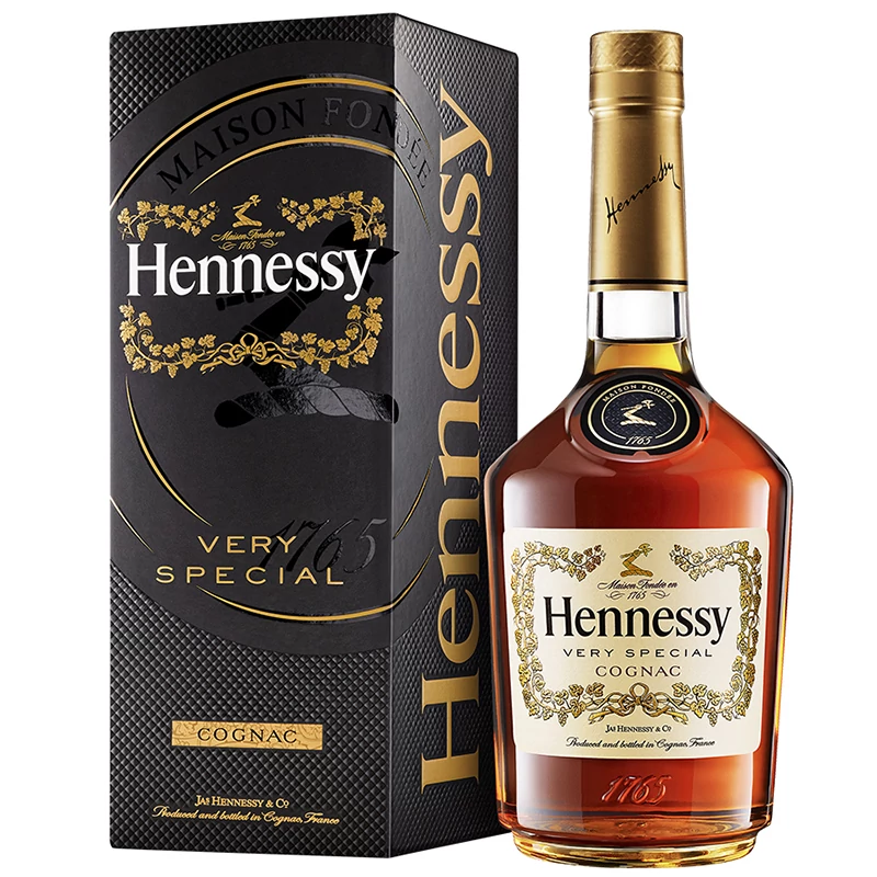 Hennessy V.S Cognac díszdobozzal | palinkashop.hu