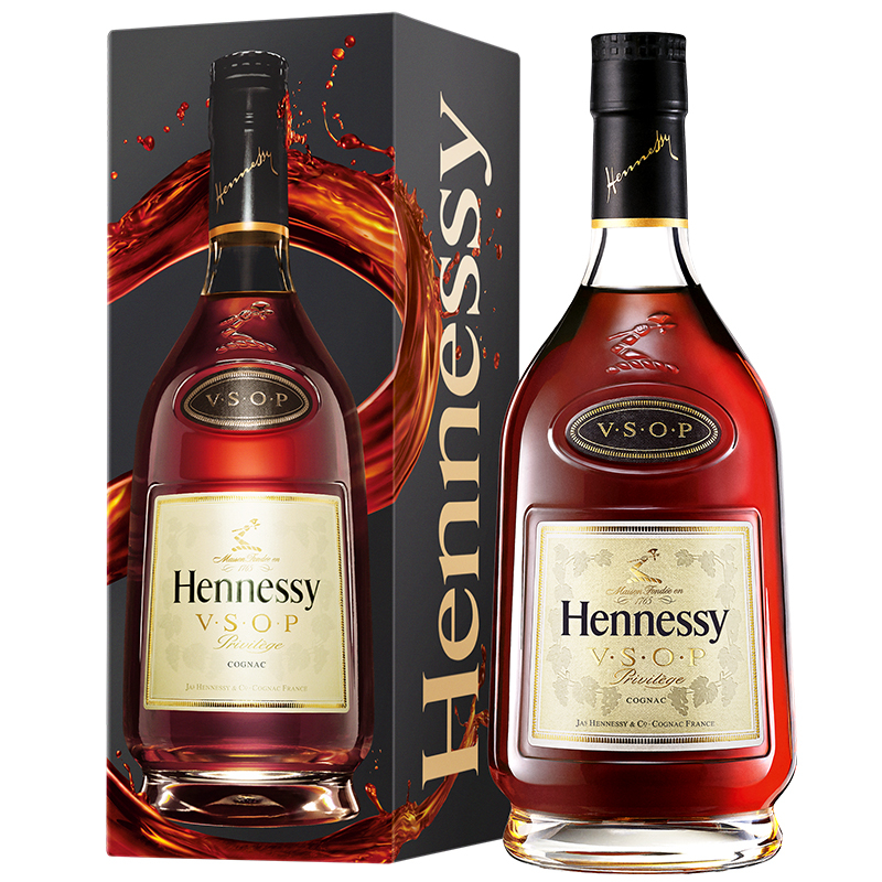 Hennessy V.S.O.P Privilège díszdobozzal - PálinkaShop