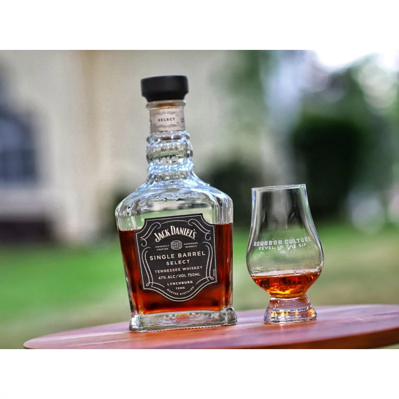 Jack daniel Singlew Barrel Whisky pohárral