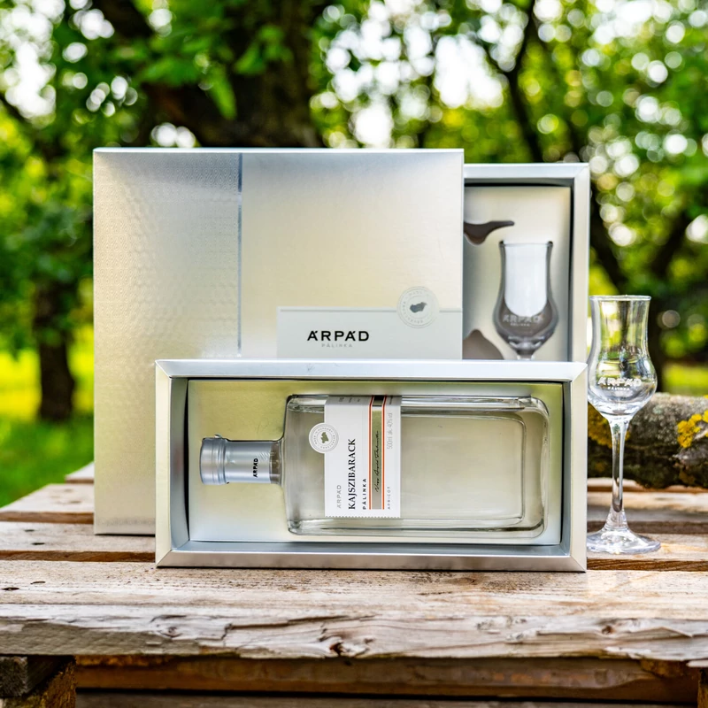 Árpád Kajszibarack Pálinka (0,5l)(40%) DD+ 2 pohár